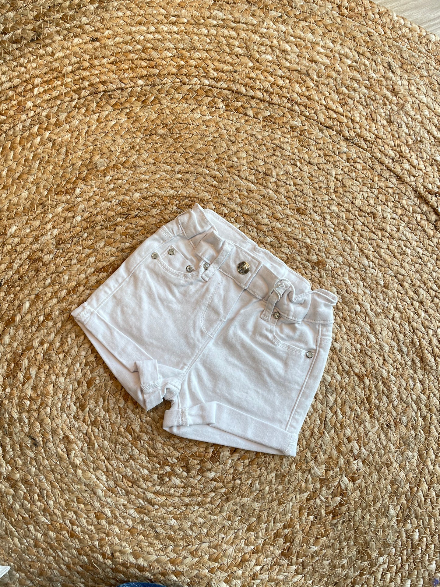 Witte short y-clu